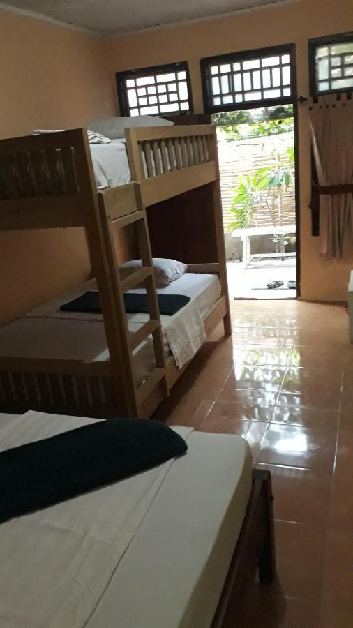 Fullesguesthouse กีลีตราวางัน ภายนอก รูปภาพ