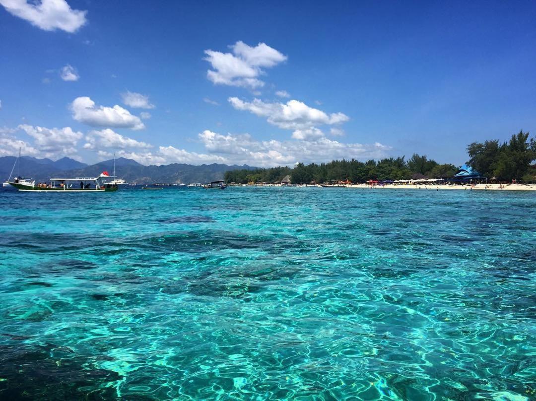 Fullesguesthouse กีลีตราวางัน ภายนอก รูปภาพ