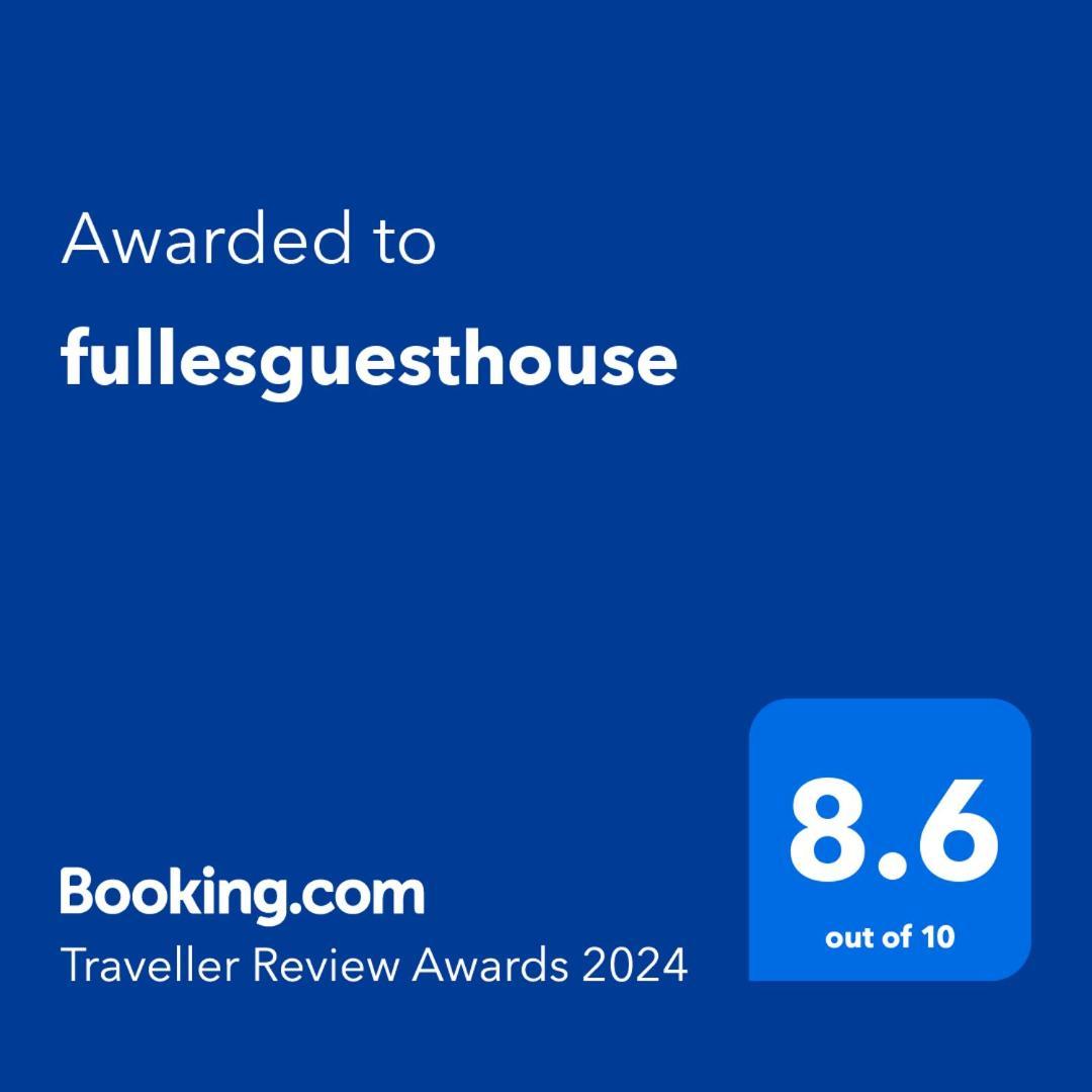 Fullesguesthouse กีลีตราวางัน ภายนอก รูปภาพ