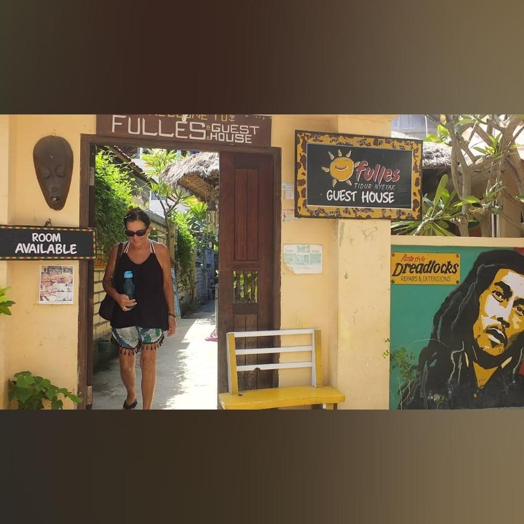 Fullesguesthouse กีลีตราวางัน ภายนอก รูปภาพ