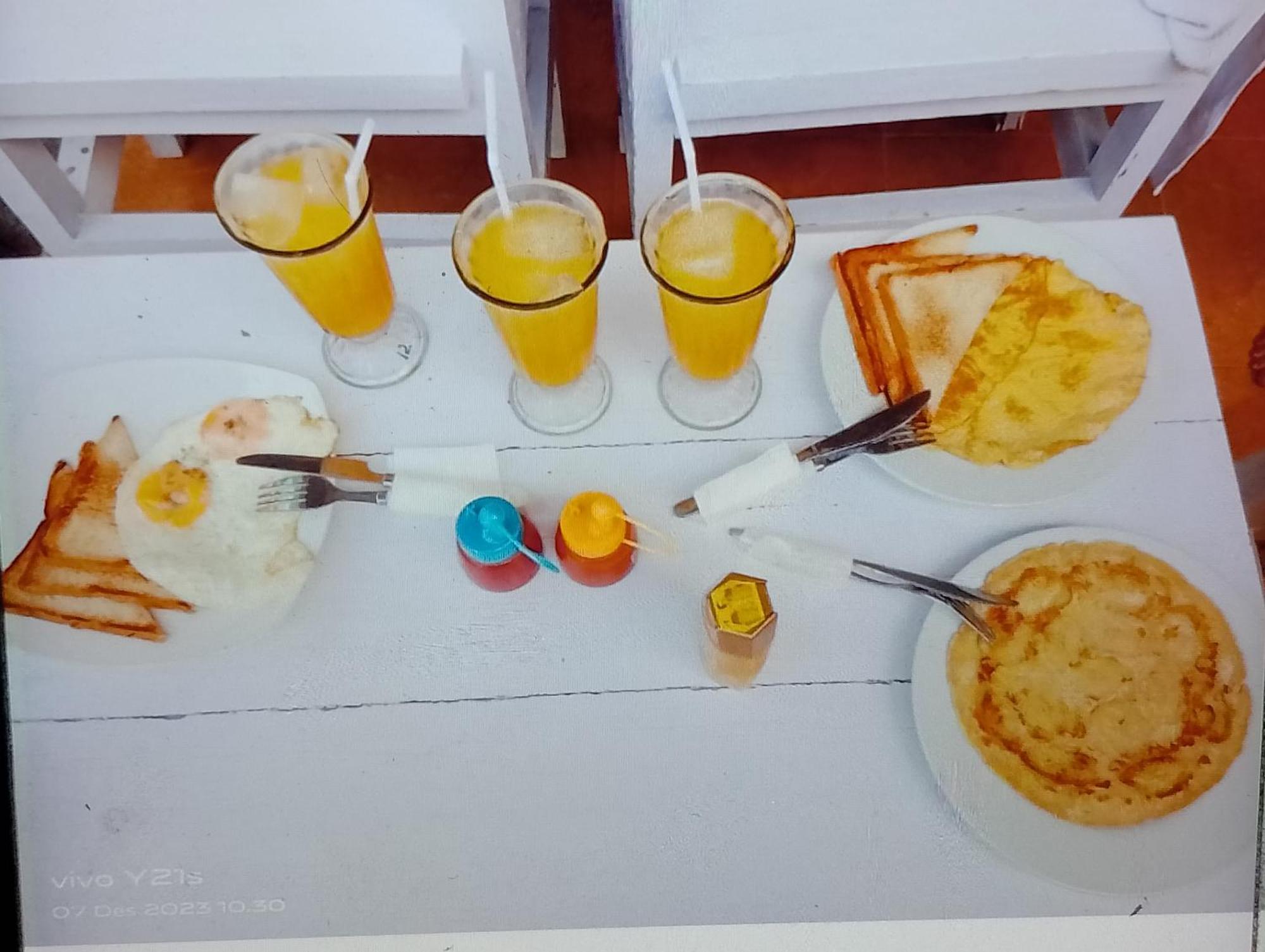 Fullesguesthouse กีลีตราวางัน ภายนอก รูปภาพ