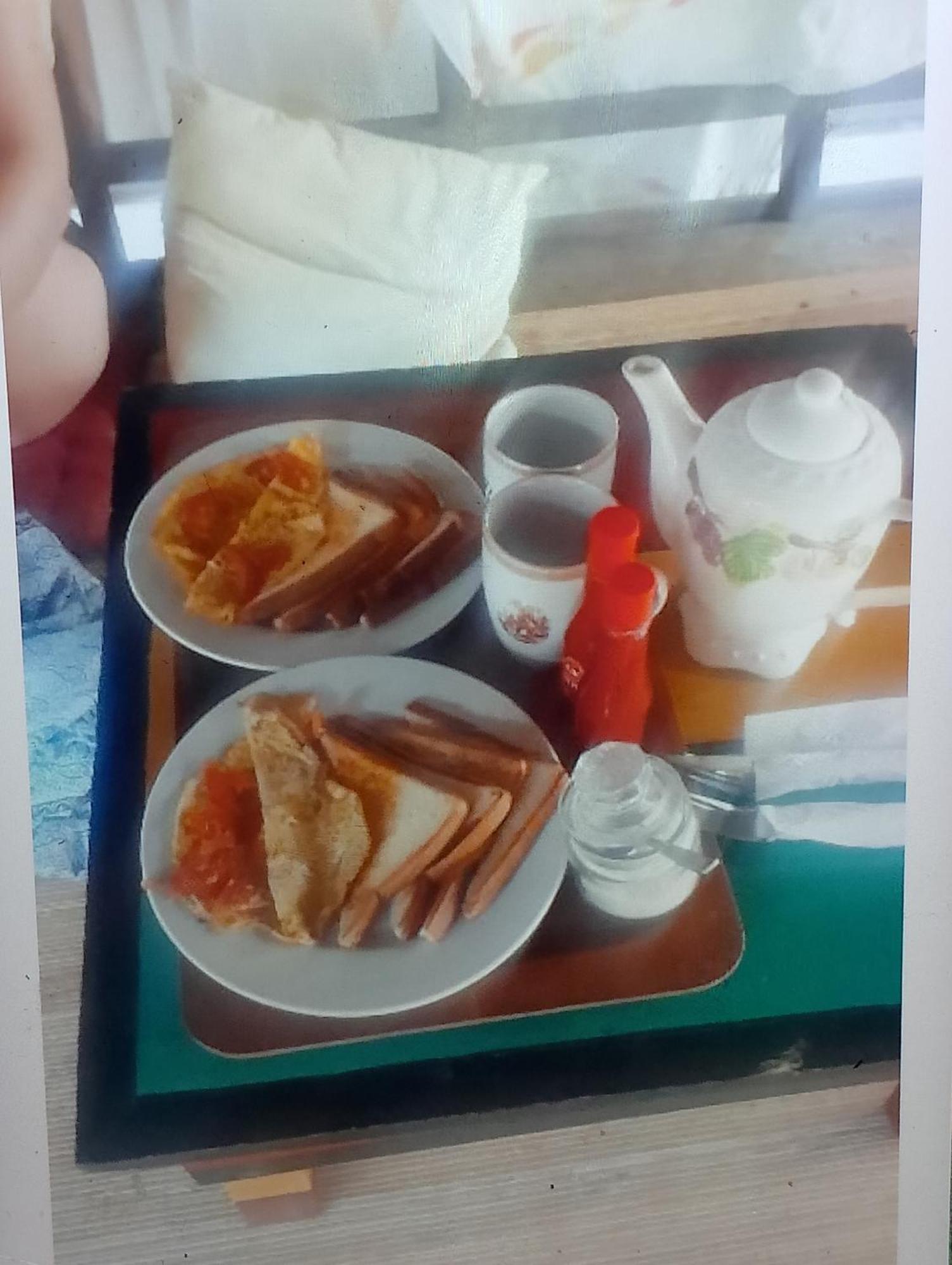 Fullesguesthouse กีลีตราวางัน ภายนอก รูปภาพ