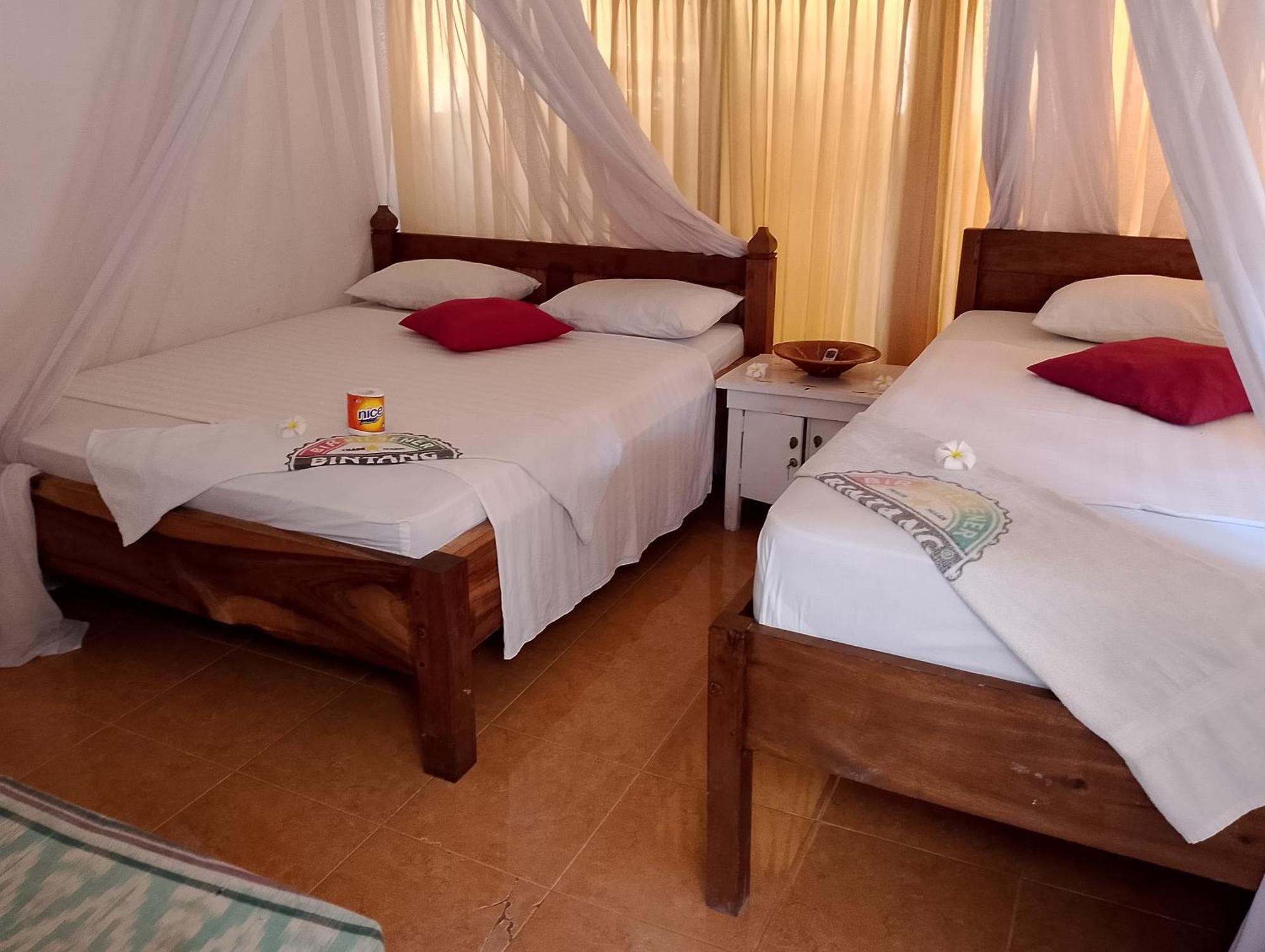 Fullesguesthouse กีลีตราวางัน ภายนอก รูปภาพ